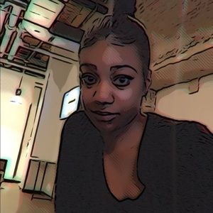 Meet your Posher, Lonyia